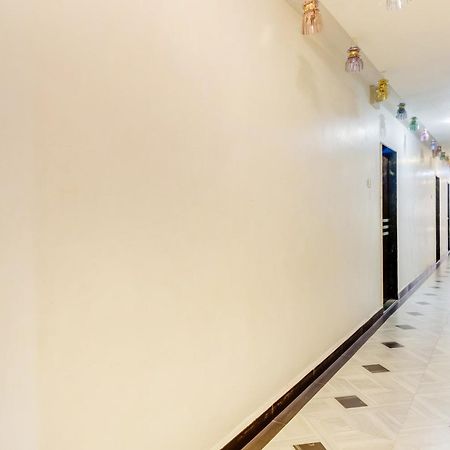 Spot On Harihar Lodging And Yatri Niwas Hotel Kolhapur Exterior photo