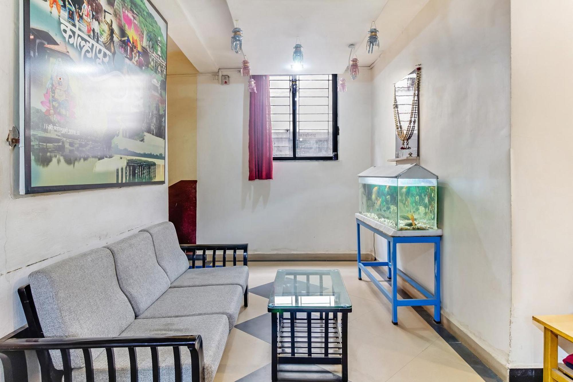 Spot On Harihar Lodging And Yatri Niwas Hotel Kolhapur Exterior photo