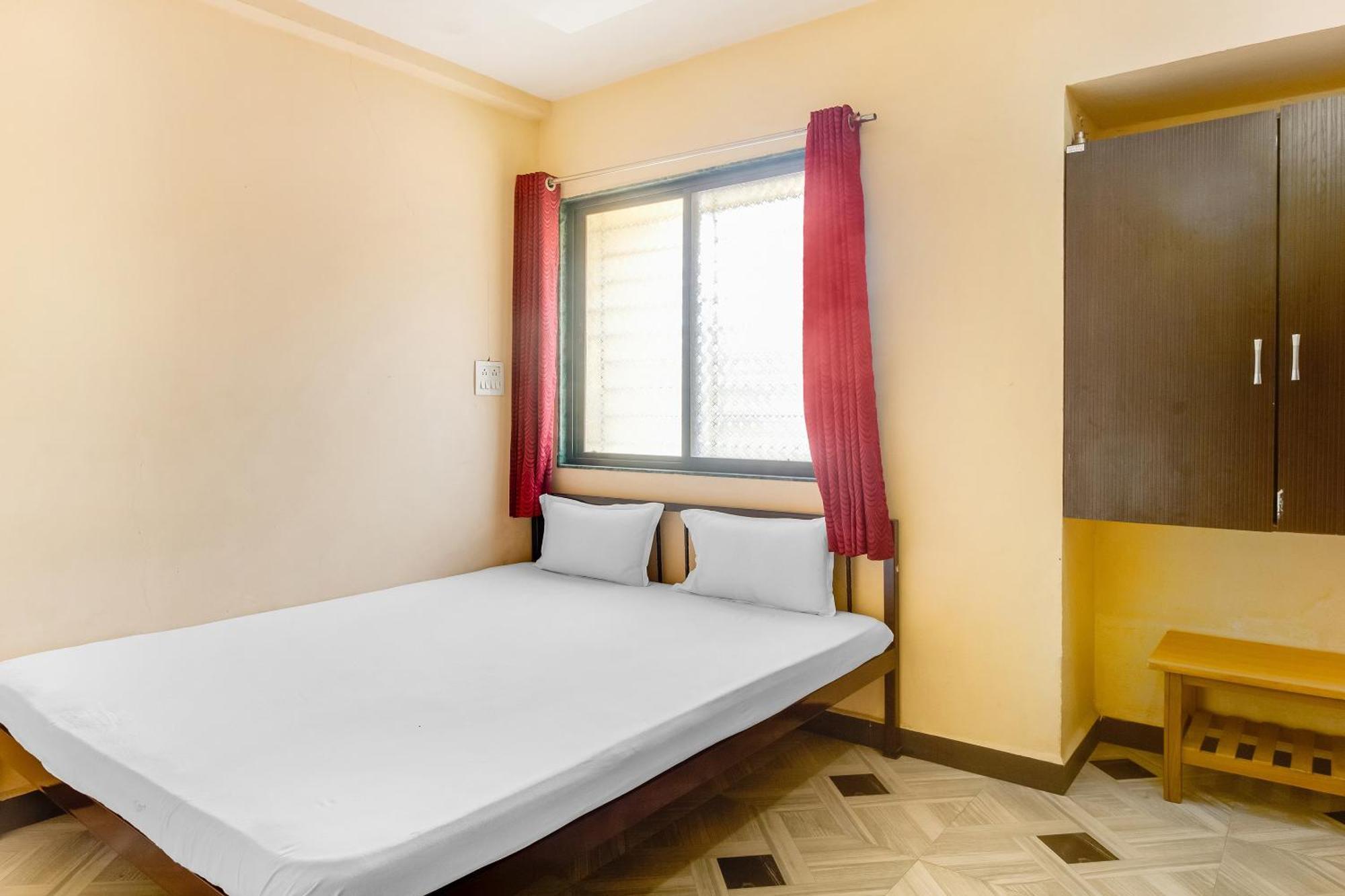 Spot On Harihar Lodging And Yatri Niwas Hotel Kolhapur Exterior photo