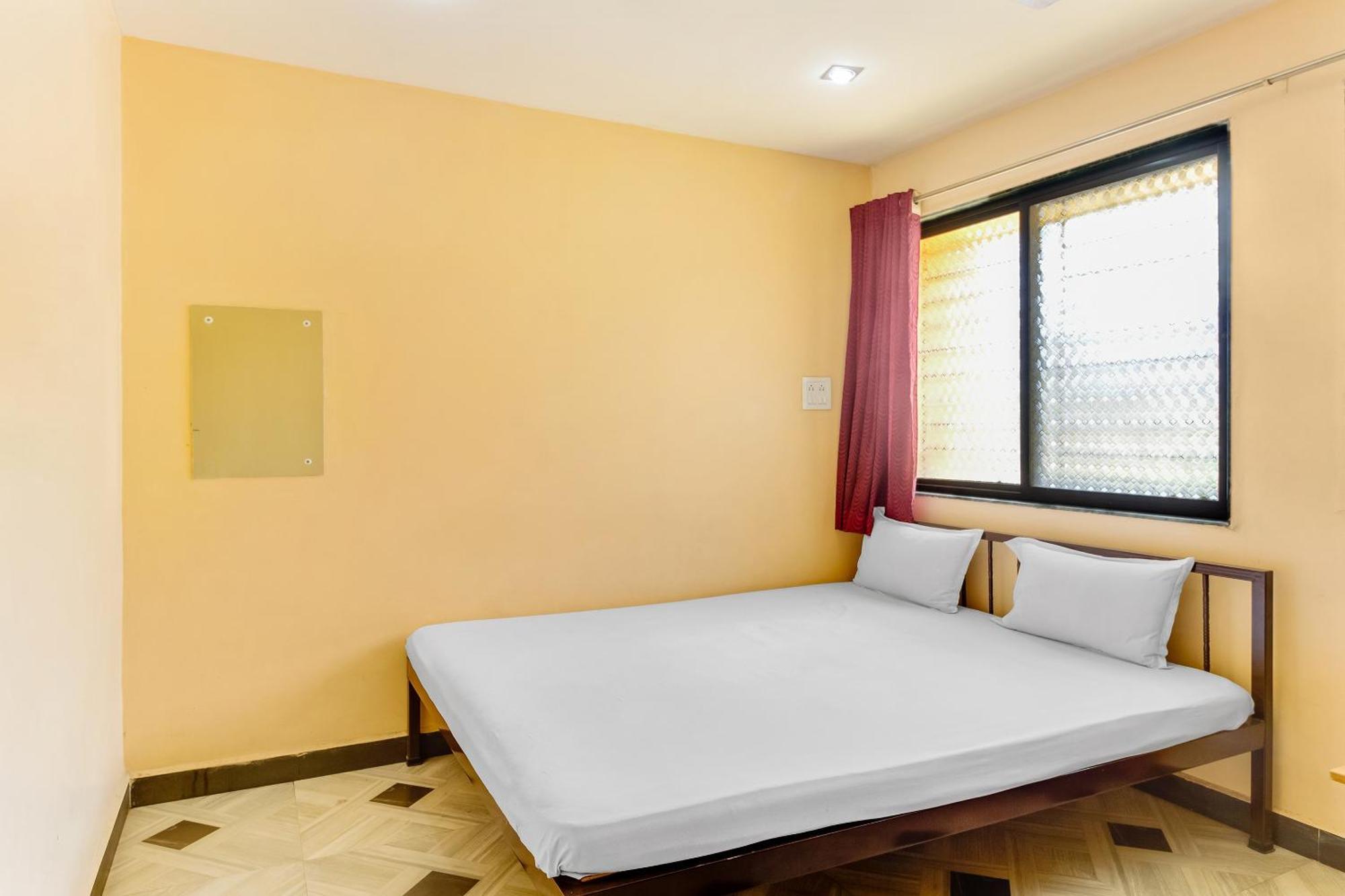 Spot On Harihar Lodging And Yatri Niwas Hotel Kolhapur Exterior photo